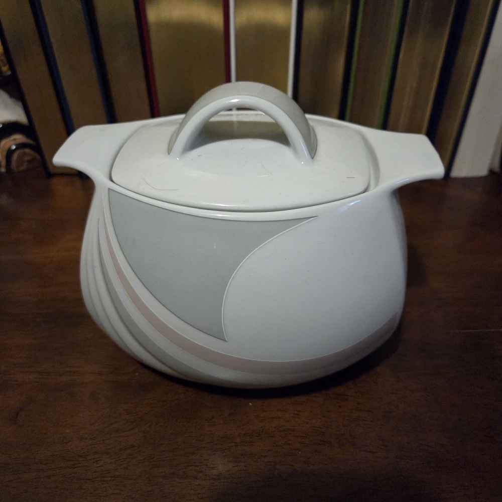 Bella Vita White and Gray Ceramic Dish